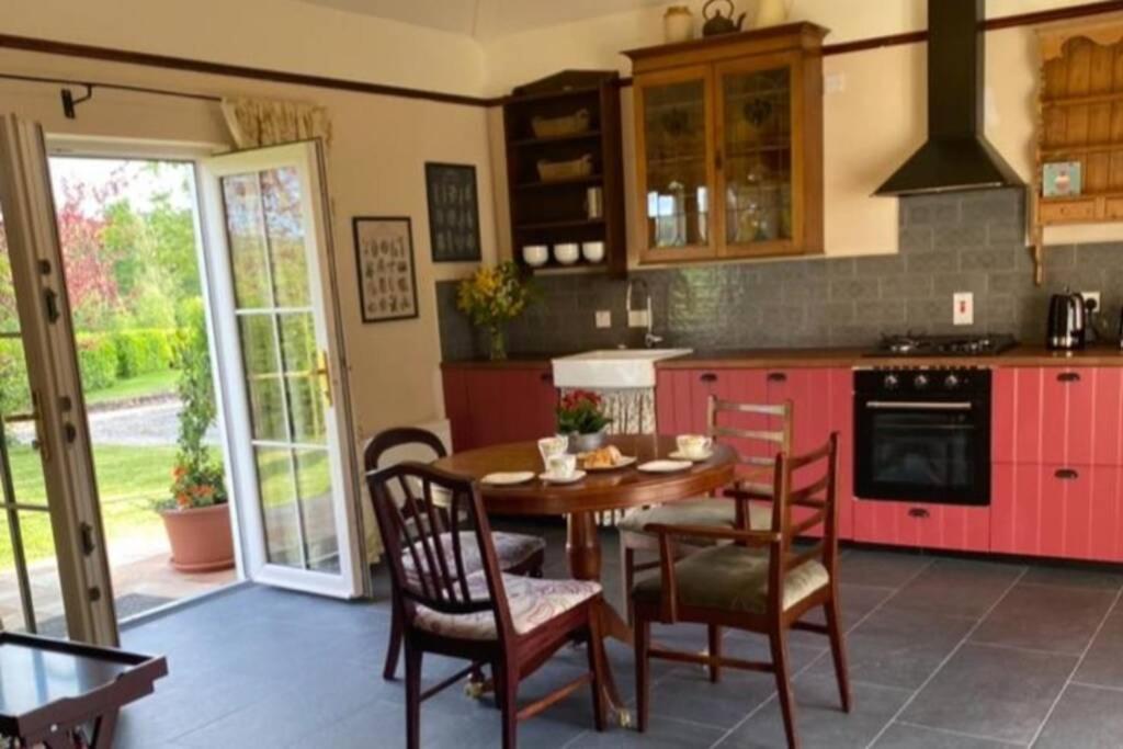 Yellow Heights Accommodation Tinahely Exterior foto